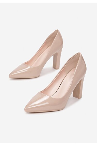 B T Shoes Béžové lakované lodičky Devina