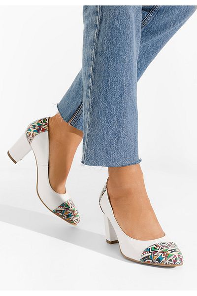 B T Shoes White Manusia Chunky Heel Shoes
