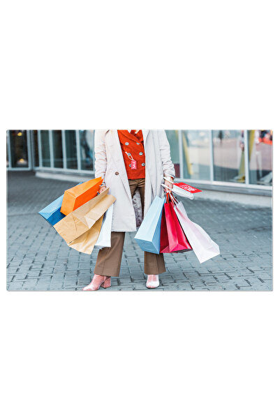 StoryGift Romania Tablou Canvas Shopping Si Eleganta Cumparatoare Feminina Cu Pungi, Reflectand Stilul Si Entuzia