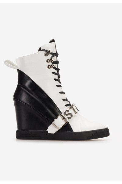 B T Shoes Bílé dámské tenisky na klínku Candy