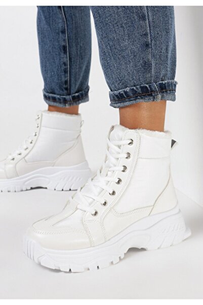 B T Shoes Bílé kotníkové tenisky Macey