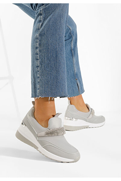 B T Shoes Šedé dámské tenisky na klínku Rubica