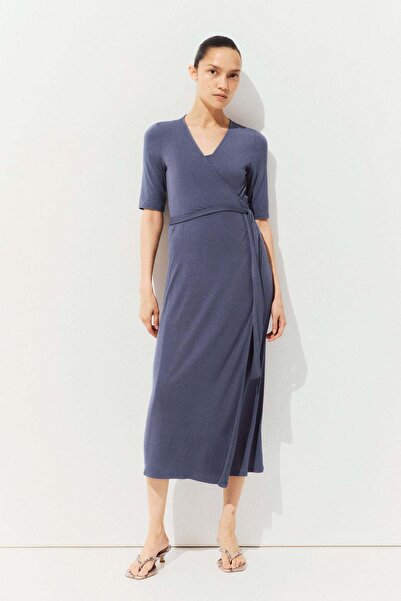 H&M فستان الرضاعة للأمهات