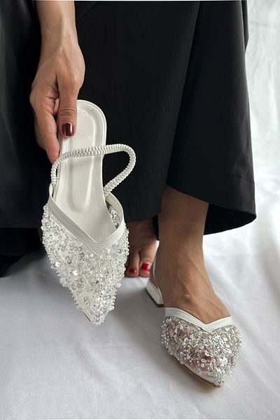 Shoebutik Balerini de damă cu toc mic brodat cu paiete din tul alb de mireasă