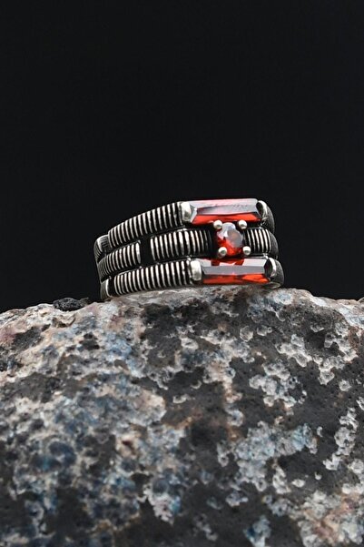 Prestige 925 Ayar Gümüş Yüzüğü Kırmızı Baget Taşlı 901776