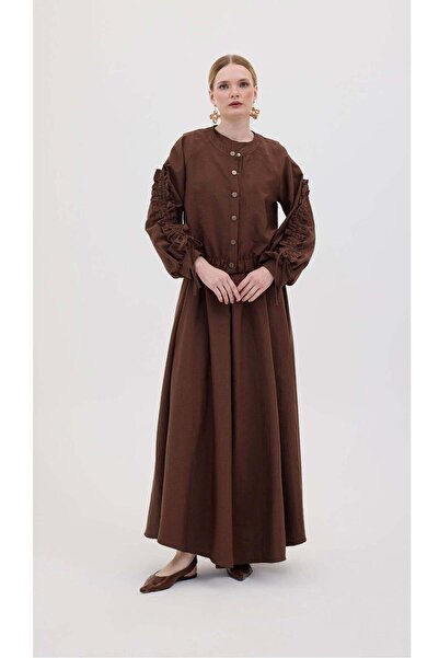 Rimel Moda فستان مارتين ديزاين مع سترة بني