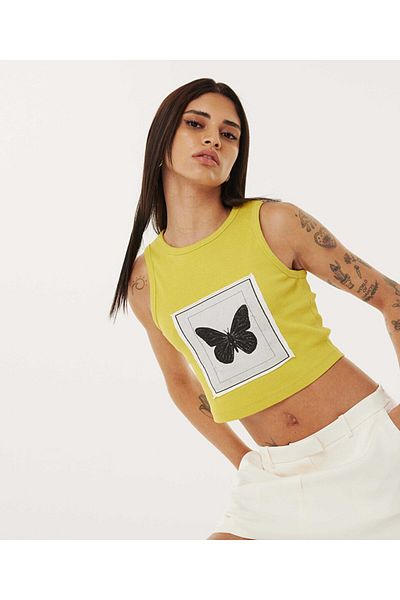 Twist T-shirt with visual patch