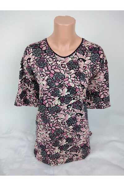 YAŞAR TRİKO تي شيرت نسائي أسود اللون مغبر على شكل حرف U وأكمام قصيرة منقوشة ب...