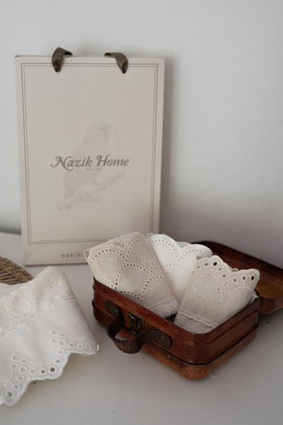 Nazik Home Verona Set of 4 Gift Bamboo Hand Towels (30 X 30 cm)