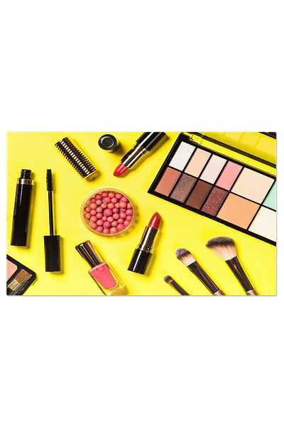 StoryGift Romania Tablou Canvas Cosmetice Profesionale Pentru Machiaj, Pe Un Fundal Colorat O Compozitie Vibrant