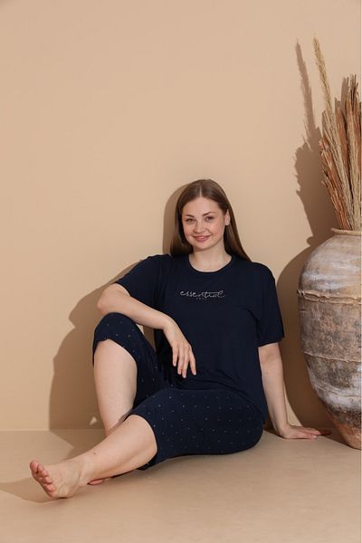 Temporium Women's Curve Plus Size Milan Fabric Capri Short Sleeve Pajama Set