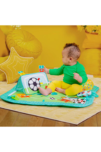 Bright Starts لعبة كرة السلة "جريب آند ركل" مع ألعاب مستوحاة من كرة القدم | للأعمار من 0 سنوات فما فوق