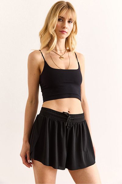 Olalook Women's Black Elastic Waist Slit Sandy Shorts Şrt-19000058