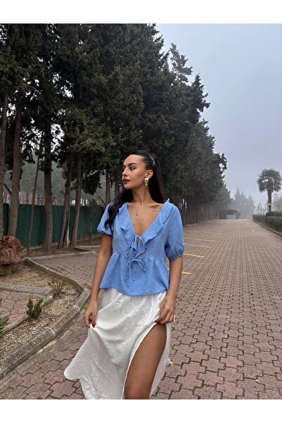 Pulli Collection Ecru Summer Blouse with Flywheel Detail