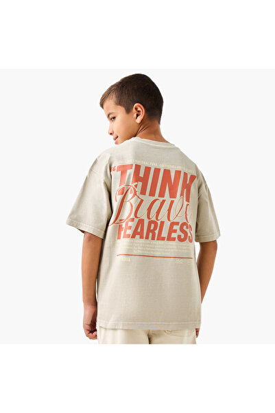 Juniors Graphic Print Crew Neck T-Shirt With Short Sleeves