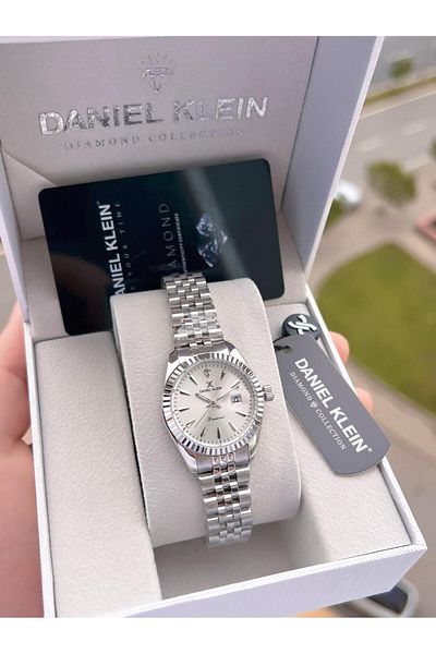 Daniel Klein Retro Mini Case Vintage Series 2 Years Warranty 5 Atm Resistant Women Wrist Watch Bdk14027.1