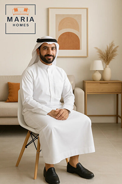 MARIA HOMES كرسي طعام بلاستيكي حديث باللون الأبيض مع أرجل خشبية - تصميم بسيط للاستخدام في المنزل أو المكتب أو المقهى