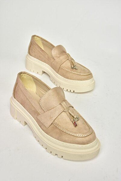 Fox Shoes T 294882202 Bézs velúr női naplopó cipő