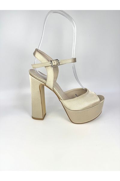 E&L Company 15cm Beige Satin Teyface, Six Antiskid, Running Guaranteed.