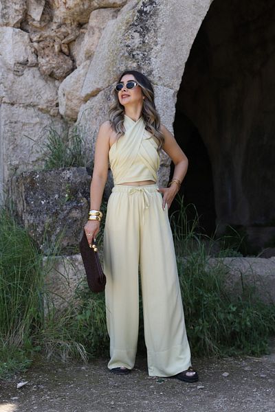 bytugcekaya Lime neck tie linen suit