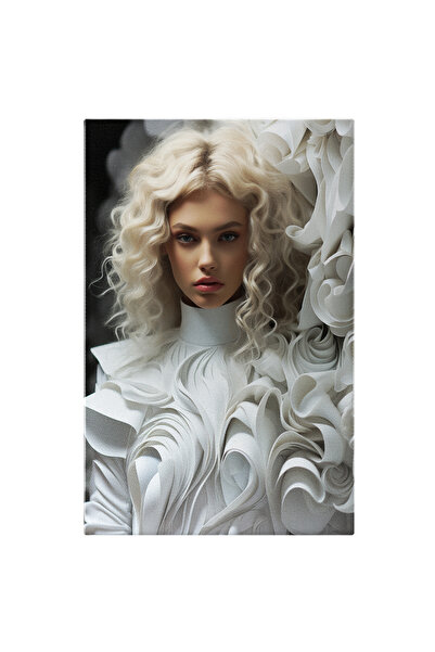 StoryGift Romania Tablou Canvas: Fotografie cu o blonda frumoasa in haine din hartie - quilling abstract fashion
