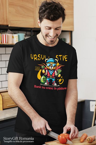 StoryGift Romania Men's T-shirt gangster bear, knows money doesn't grow in the forest, saving with print on Fat