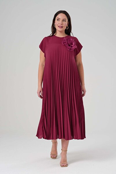 Gemko فستان بطيات مع ياقة وردية - كرزي