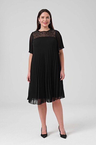 Gemko Boru Boncuklu Tül Detaylı Piliseli Elbise - Siyah