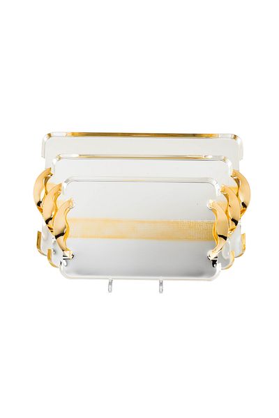 ABAREEK A set of 3 gilded trays of different sizes with an elegant and beautiful design, suitable for all presentations and occasions.