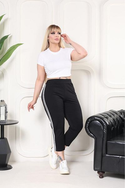 EMEZ Short Model Side with White Stripe Slim Leg Sweatpants