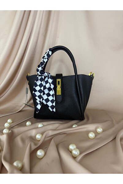 KRISTE BELL OMUZ VE EL ÇANTASI