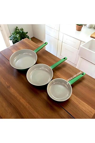 FMS Swiss Crystal Ceramic 3-Piece Cast Pan Emerald Green (Induction Compatible)