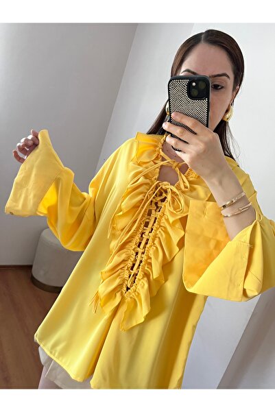 Meros Atelier Oversize Yaka Volan Fırfır Bağlama Detaylı Sarı Gömlek
