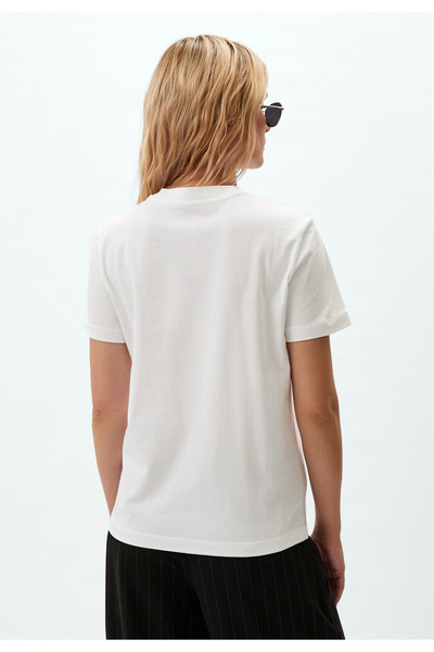 Calvin Klein Women's Short Sleeve T-Shirt J20J224908Yaf