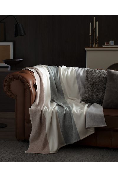 Madame Coco Angely Tv Blanket - Powder/Grey/White
