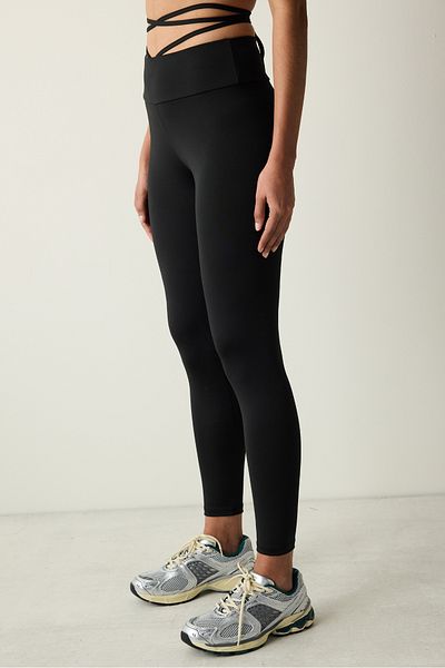 Penti Schwarze Strappy-Leggings