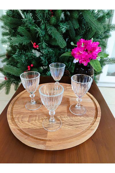 Madame Coco Voyage Set of 4 Footed Liquor Glasses - 50 ml