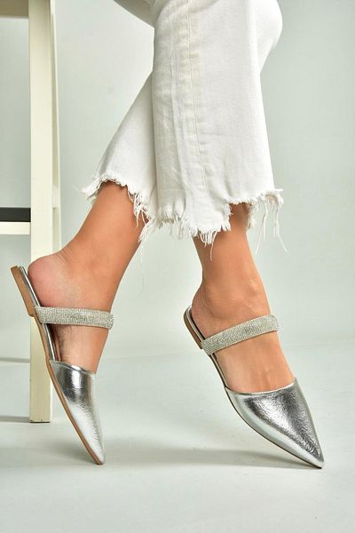 Fox Shoes U590491809 Silver Pointed Toe Women's Slippers