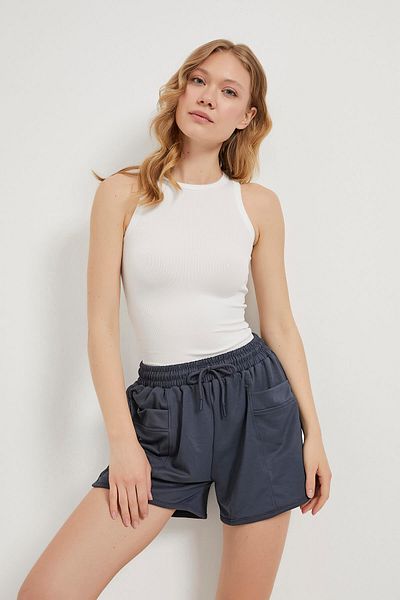 Arma Life Women's Elastic Waist Soft Pocket Smoked Loose Mini Shorts
