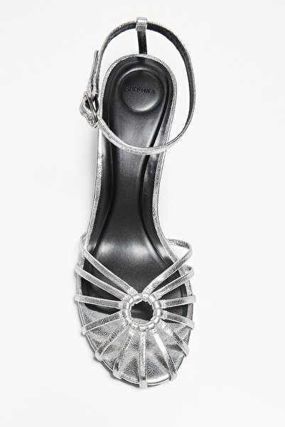 Bershka Platformlu sandalet