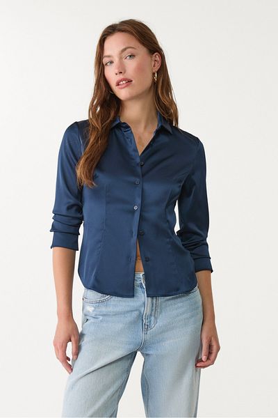 Stradivarius Fitted Satin T-shirt Adha