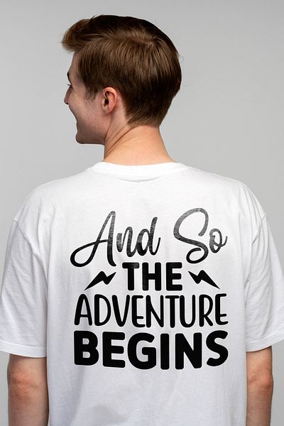 StoryGift Romania Men's T-shirt for those who are impatient for the adventure to begin - message in English STG