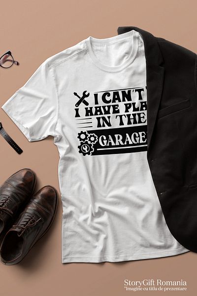 StoryGift Romania Men's T-shirt for those who fix things with the message "I can't, I have plans in the garage" with STG