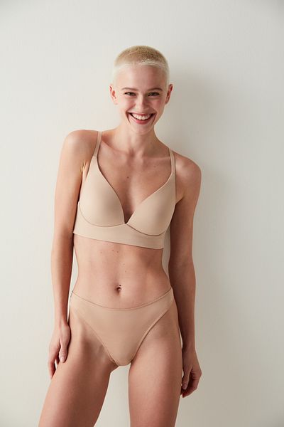 Penti #nounderwear حمالة صدر سوبر غير لاسلكية باللون البيج
