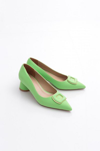 DGN 4320 Women's Pointed Toe Thick Low Heeled Shoes with Metal Accessories
