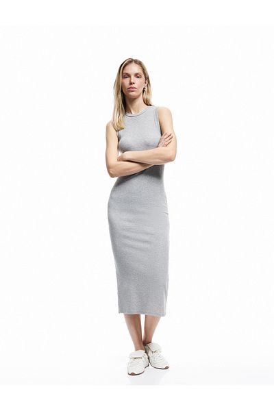 Koton Φόρεμα με λαιμόκοψη αμάνικο Slim Fit Midi Pencil
