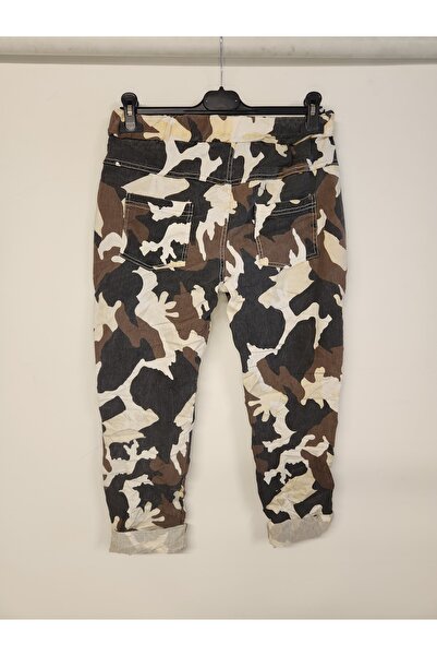 della moor Women's Ecru Italian Foiled Camouflage Pattern Trousers