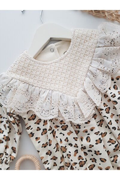 artıbebe Dantel Yakalı Leopar Desenli Kız Bebek Tulum & Çorap Seti Romper | %100 Pamuk Uzun Kollu Bebe Body