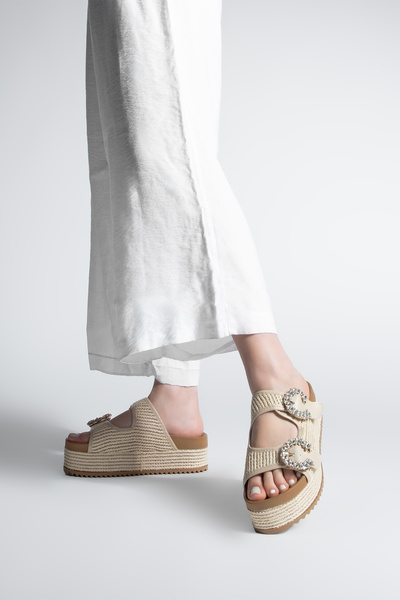 Marjin Dámské slámové tlustá podrážka Stone Double Banded Daily Pantofle Fivora Beige Straw