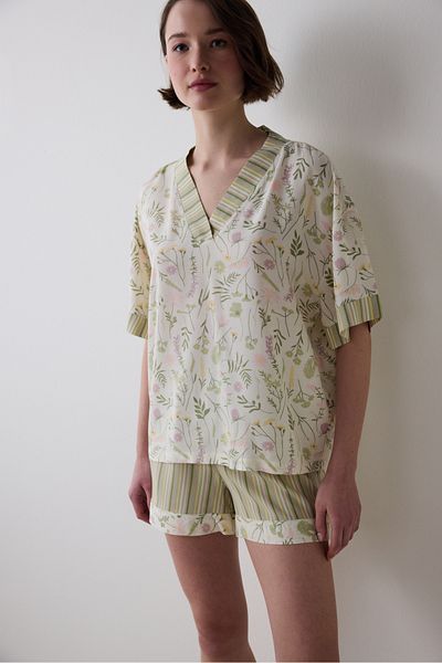 Penti Iris Floral T-Shirt Mehrfarbiges Pyjama-Oberteil